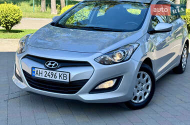 Хетчбек Hyundai i30 2013 в Стрию