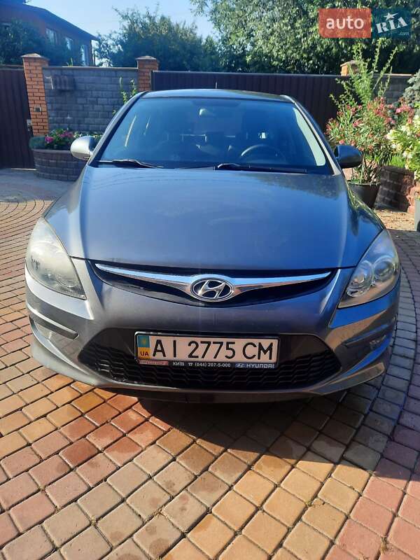 Универсал Hyundai i30 2011 в Киеве