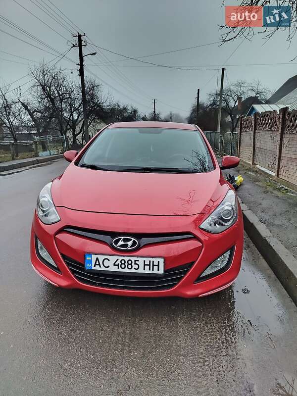 Хэтчбек Hyundai i30 2013 в Ратным