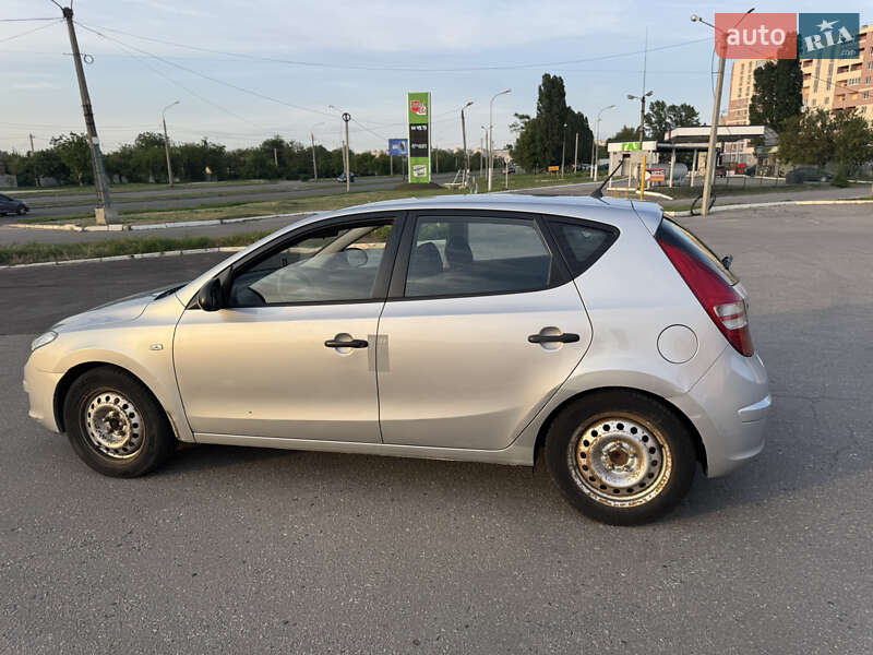 Хетчбек Hyundai i30 2009 в Харкові фото 4 Хетчбек Hyundai i30 2009 в Харкові