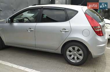Хэтчбек Hyundai i30 2008 в Одессе