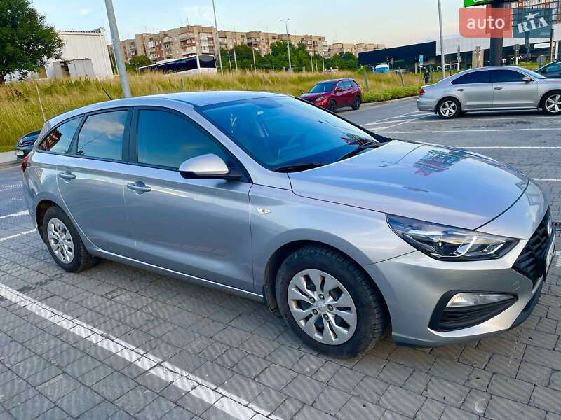 Универсал Hyundai i30 2021 в Львове
