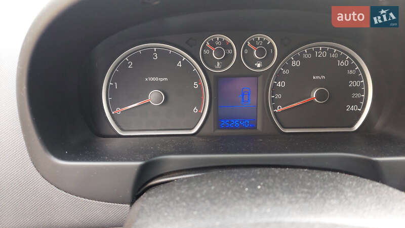 Хетчбек Hyundai i30 2011 в Корсунь-Шевченківському