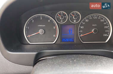 Хэтчбек Hyundai i30 2011 в 