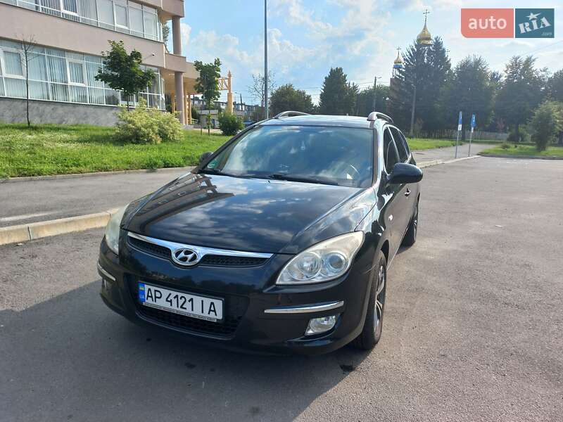 Универсал Hyundai i30 2009 в 