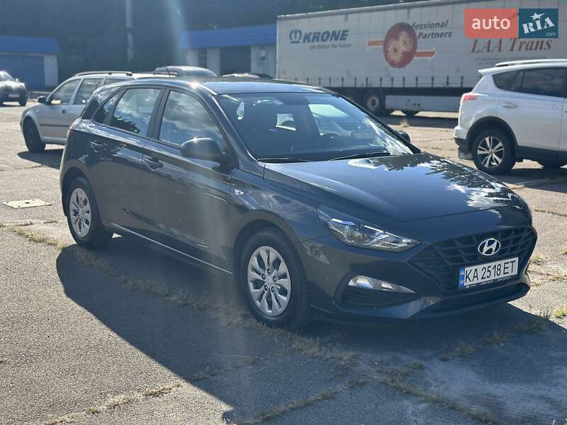 Hyundai i30 2021