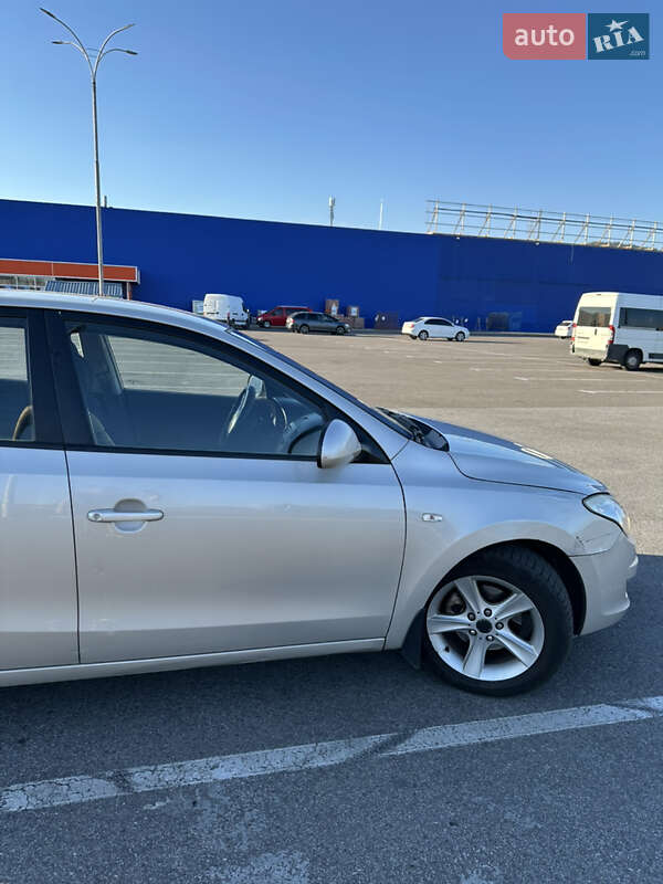 Хэтчбек Hyundai i30 2008 в Мукачево фото 9 Хэтчбек Hyundai i30 2008 в Мукачево