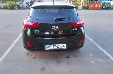 Хэтчбек Hyundai i30 2012 в 