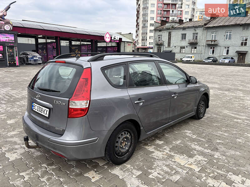 Універсал Hyundai i30 2011 в Львові