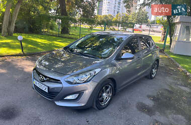 Хэтчбек Hyundai i30 2012 в 
