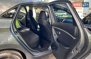 Хэтчбек Hyundai i30 2012 в 