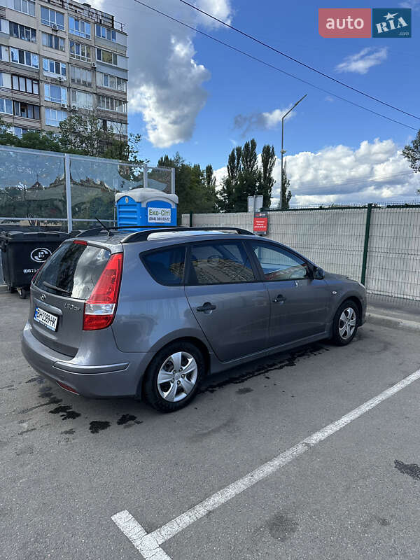 Універсал Hyundai i30 2011 в Києві