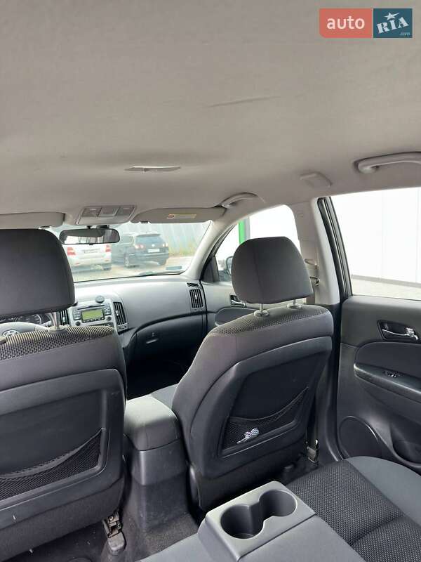 Универсал Hyundai i30 2010 в Житомире