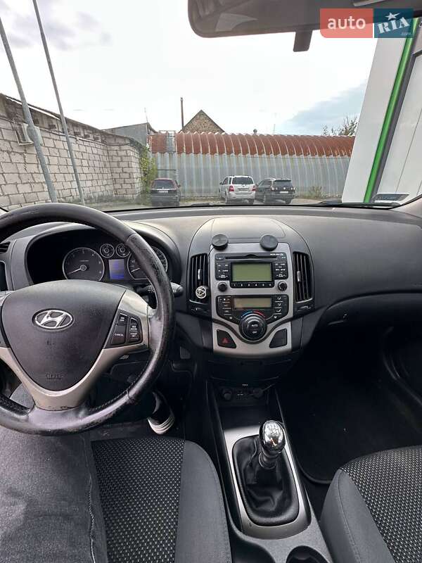 Универсал Hyundai i30 2010 в Житомире