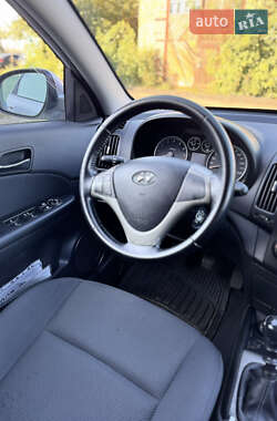 Универсал Hyundai i30 2009 в 