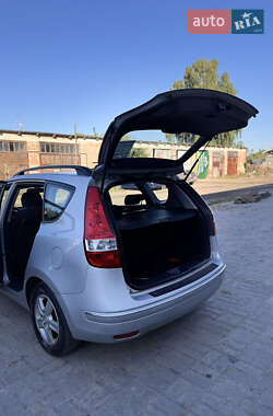 Универсал Hyundai i30 2009 в 