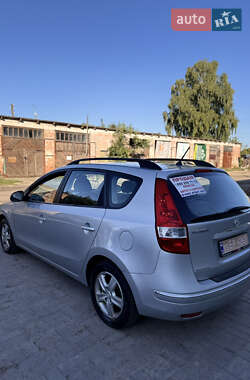 Универсал Hyundai i30 2009 в 