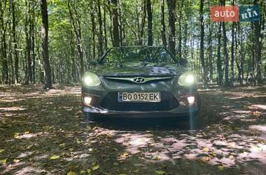Хэтчбек Hyundai i30 2011 в 