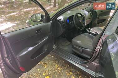 Хэтчбек Hyundai i30 2011 в 