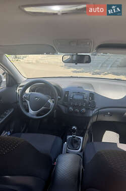 Хэтчбек Hyundai i30 2008 в 