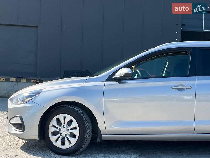 Универсал Hyundai i30 2022 в Львове