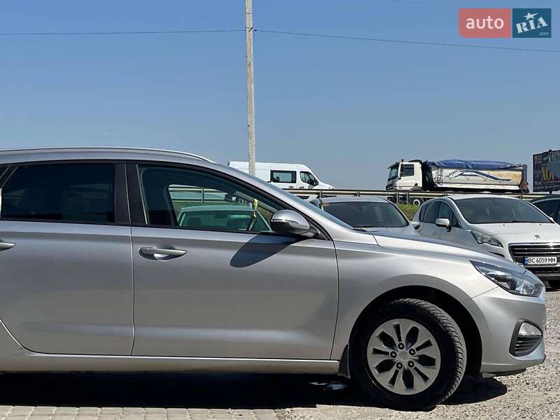 Универсал Hyundai i30 2022 в Львове