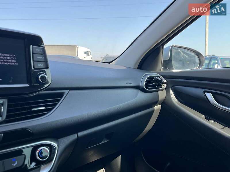 Универсал Hyundai i30 2022 в Львове