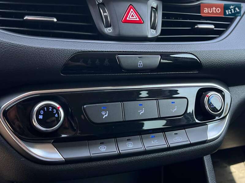 Универсал Hyundai i30 2022 в Львове