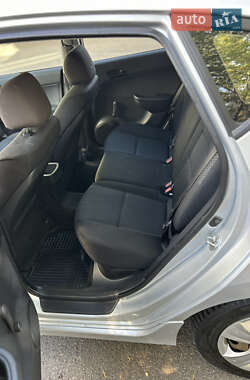 Хэтчбек Hyundai i30 2011 в 