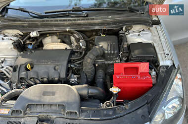 Хэтчбек Hyundai i30 2011 в 