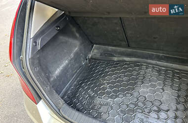 Хэтчбек Hyundai i30 2011 в 