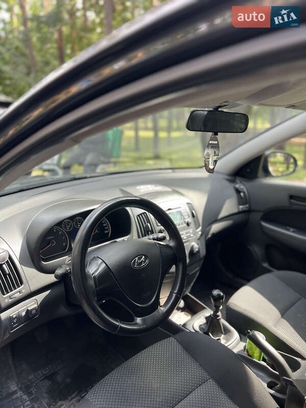 Универсал Hyundai i30 2009 в Киеве