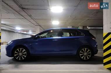 Хэтчбек Hyundai i30 2019 в 