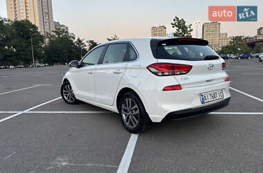 Хэтчбек Hyundai i30 2019 в 