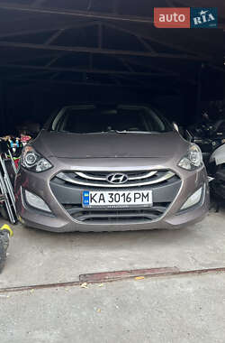 Хэтчбек Hyundai i30 2012 в 