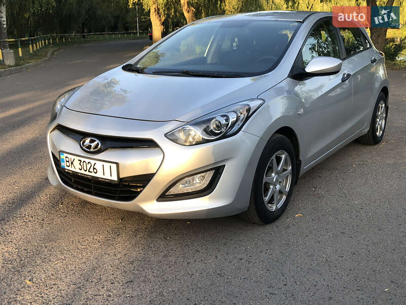 Хэтчбек Hyundai i30 2013 в Ровно