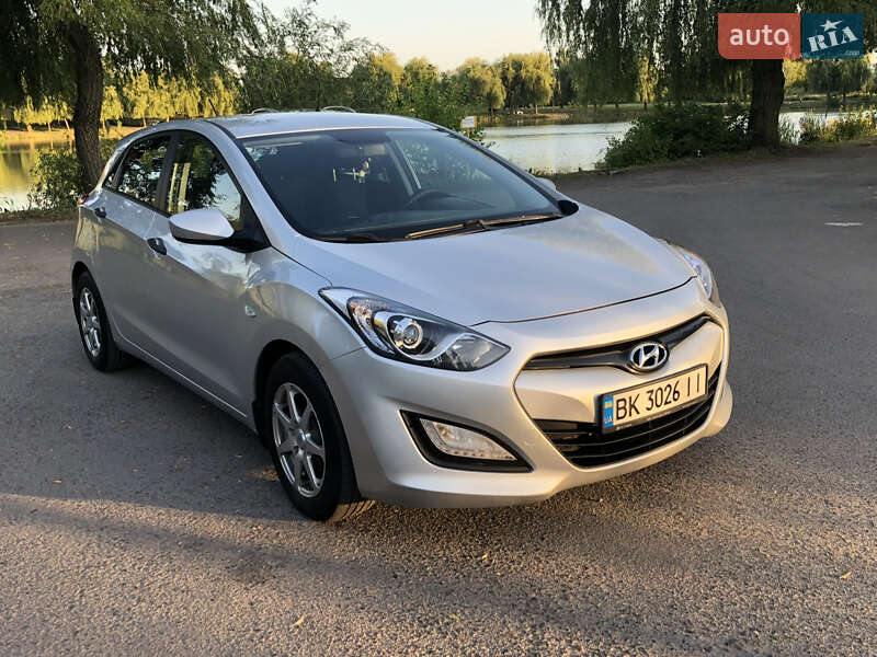 Хэтчбек Hyundai i30 2013 в Ровно