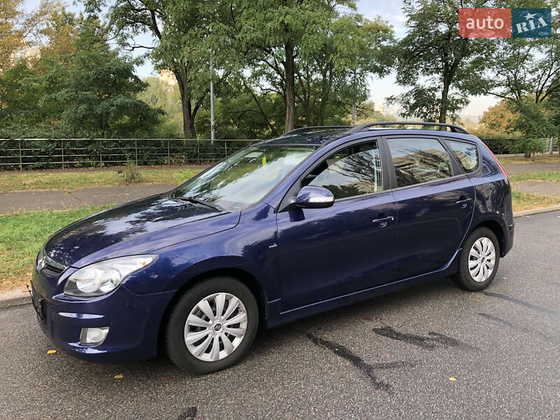 Універсал Hyundai i30 2011 в Києві