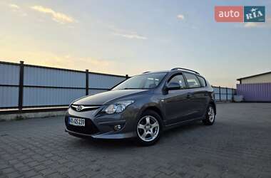 Универсал Hyundai i30 2010 в 