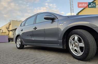 Универсал Hyundai i30 2010 в 