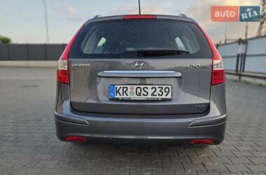 Универсал Hyundai i30 2010 в 