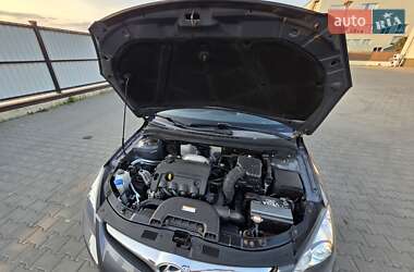 Универсал Hyundai i30 2010 в 