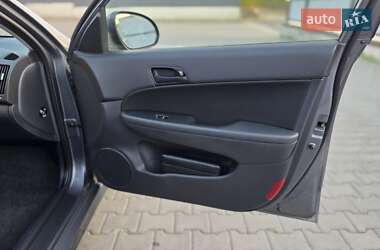 Универсал Hyundai i30 2010 в 