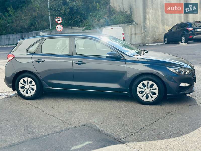 Хэтчбек Hyundai i30 2021 в Киеве