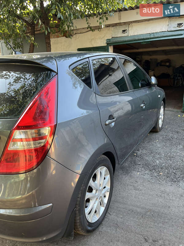Хэтчбек Hyundai i30 2007 в Нежине