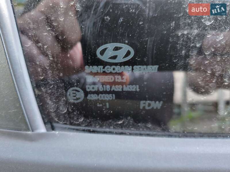 Універсал Hyundai i30 2011 в Дніпрі