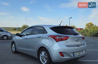 Хэтчбек Hyundai i30 2016 в 