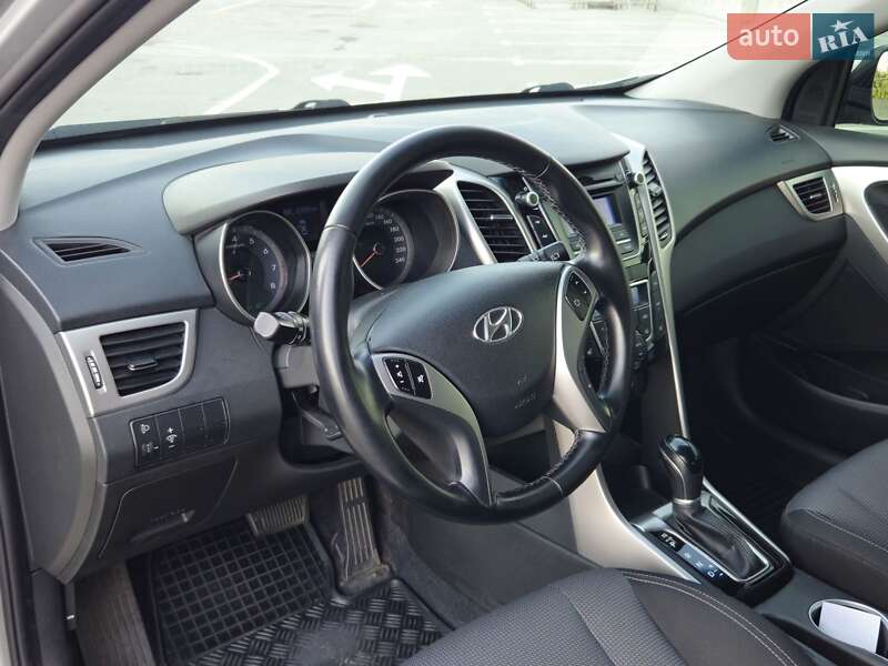 Хэтчбек Hyundai i30 2016 в Киеве фото 21 Хэтчбек Hyundai i30 2016 в Киеве