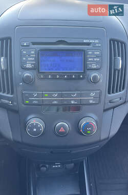 Универсал Hyundai i30 2010 в 