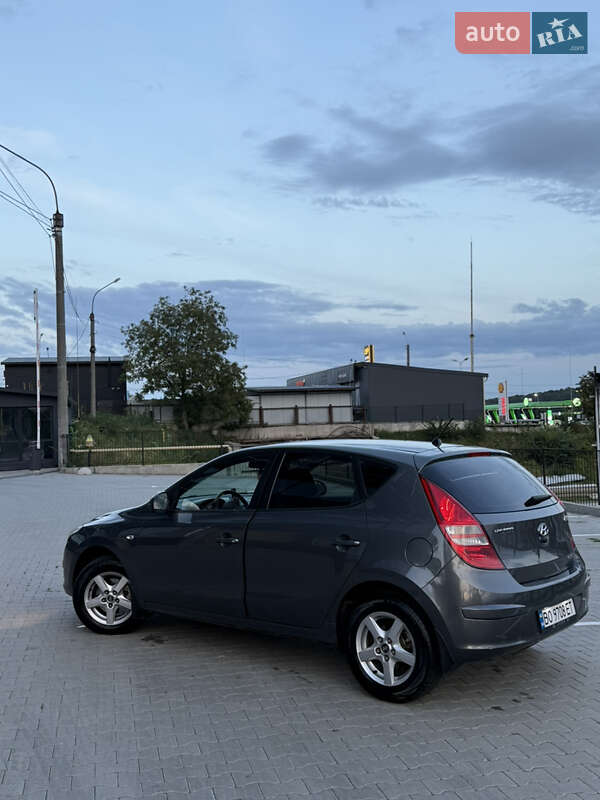 Хэтчбек Hyundai i30 2009 в Тернополе